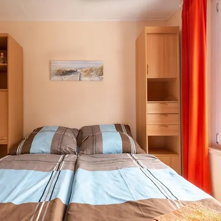 Ostsee-ferienhaus Im Gruenen Tatil Evi *