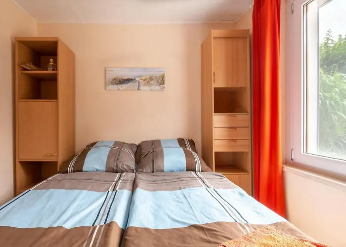 Ostsee-ferienhaus Im Gruenen Vakantiehuis *