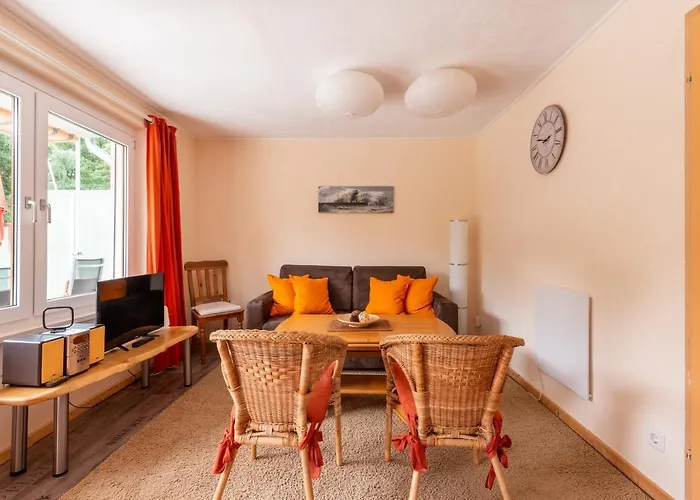 Ostsee-ferienhaus Im Gruenen *